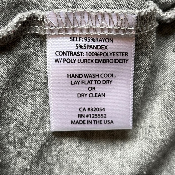 Dolan T-Shirt Anthropologie Blue & Gray  Lamai Embroidered Top Southwestern Sz M - Picture 6 of 15